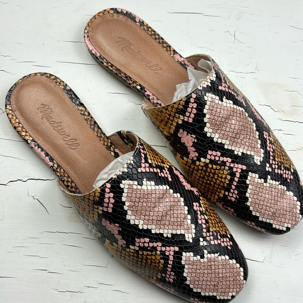 Madewell leather STYLE # AH704  SIZE 9 'SNAKESKIN'